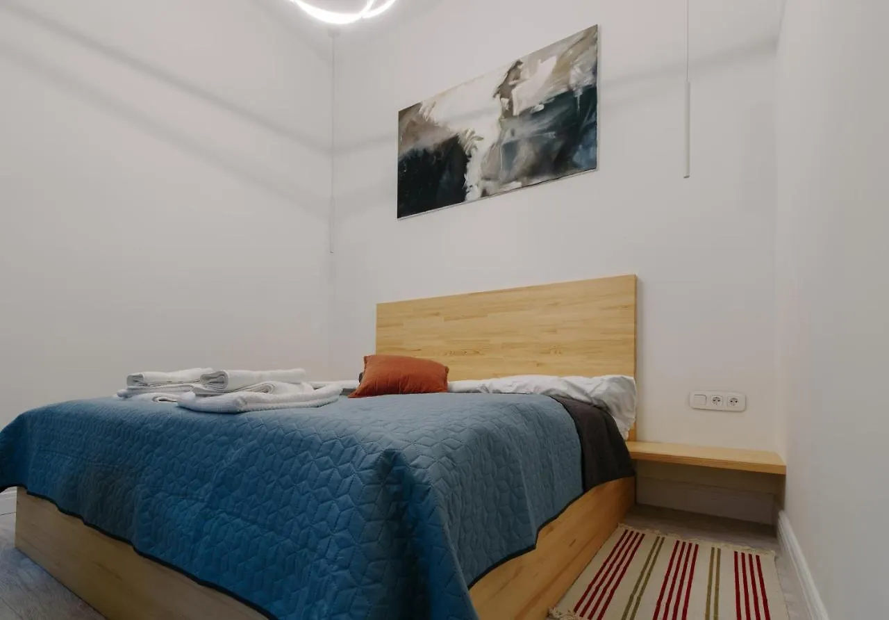 Apartment On Mikhalcuk Львов 0*,  Украина